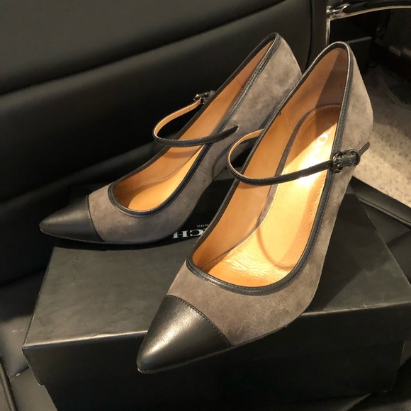 Beautiful Coach heels - Gray - Picture 3 of 4
